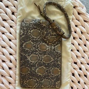 Hobo leather wristlet